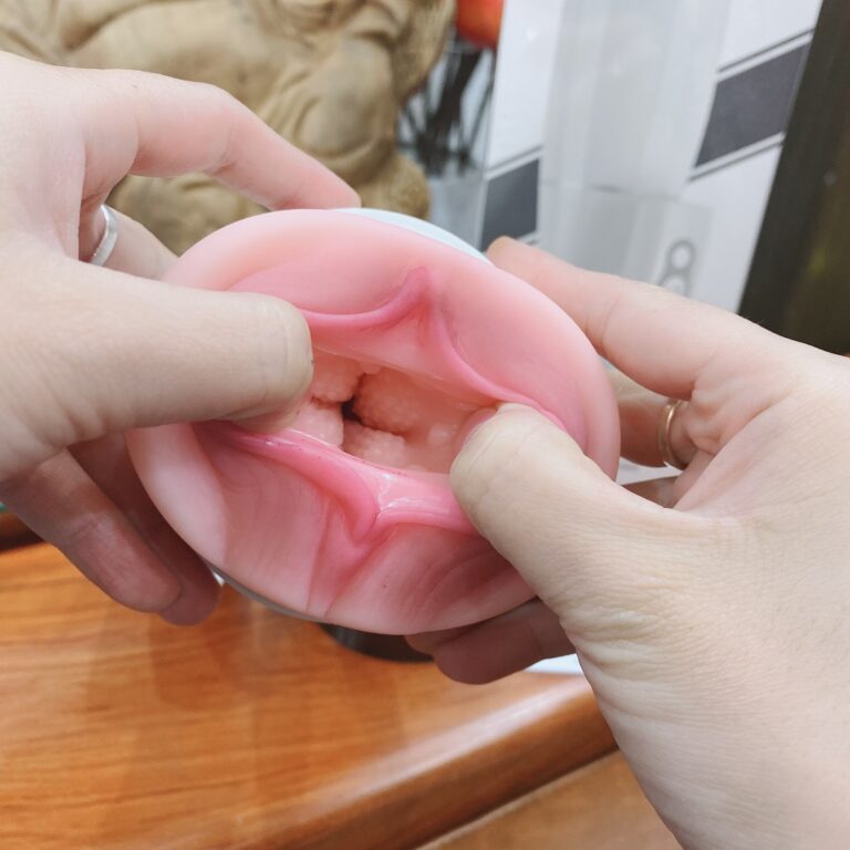 Âm đạo giả co bóp bú mút tỏa nhiệt Swan Cup – Siêu phẩm giúp nam giới lên đỉnh